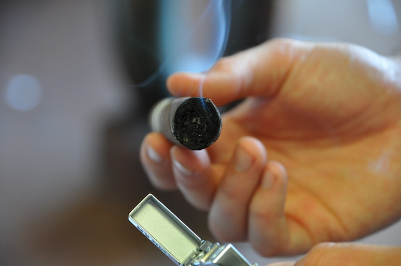 How to Smoke a Cigar Cutting, Lighting, and Smoking a Cigar Best